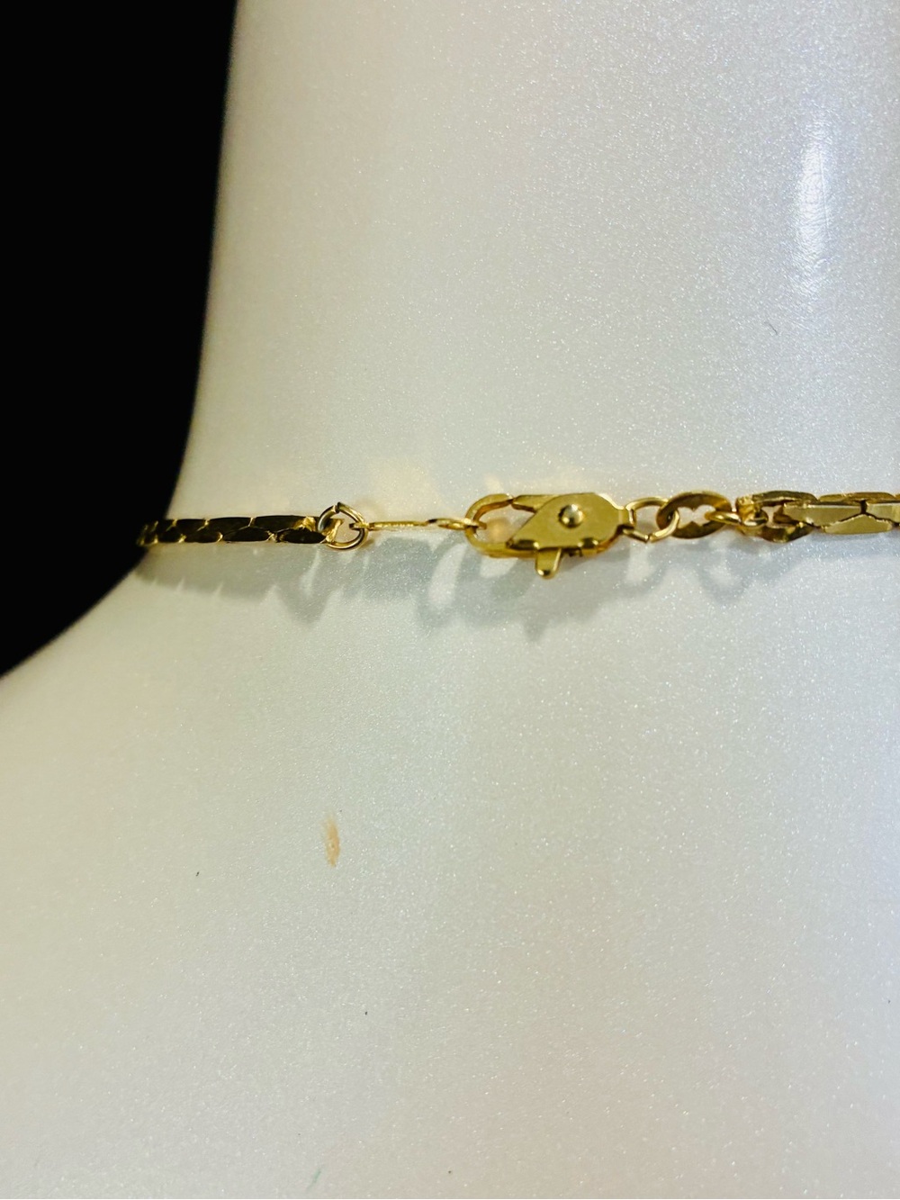 VTG Damascene Gold-Tone Star Medallion Pendant Necklace - INCLUDES CHAIN LINK - Picture 6 of 15